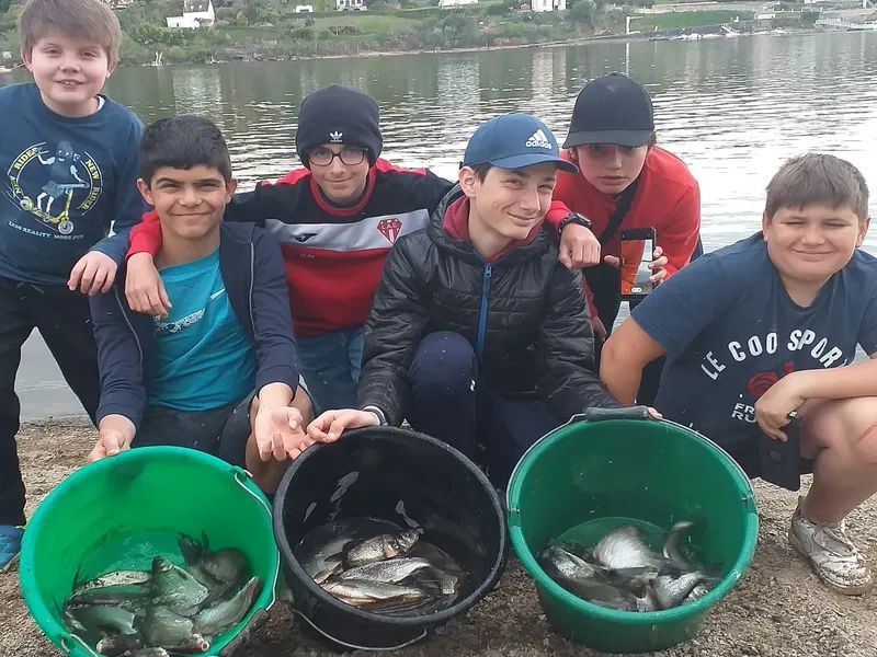 campamentos-pesca-ninos-avisos-legales