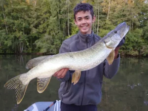 Pike-fishing-camp-for- teens